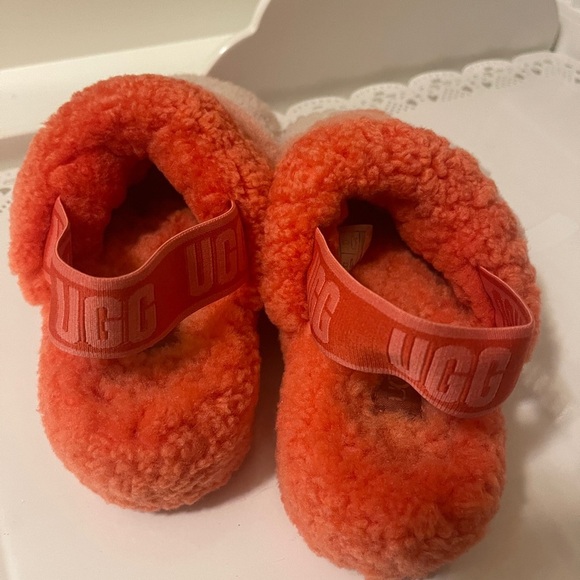 UGG FLUFF YEAH SLIDE
RAINBOW WOMEN SANDAL LAVA
FLOW MULTI-COLORS SIZE 5 - Picture 9 of 14